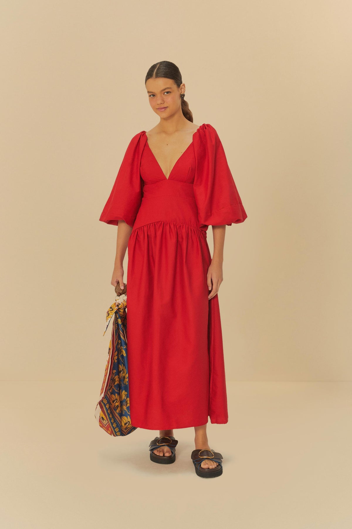 Vestido Cropped Mangas