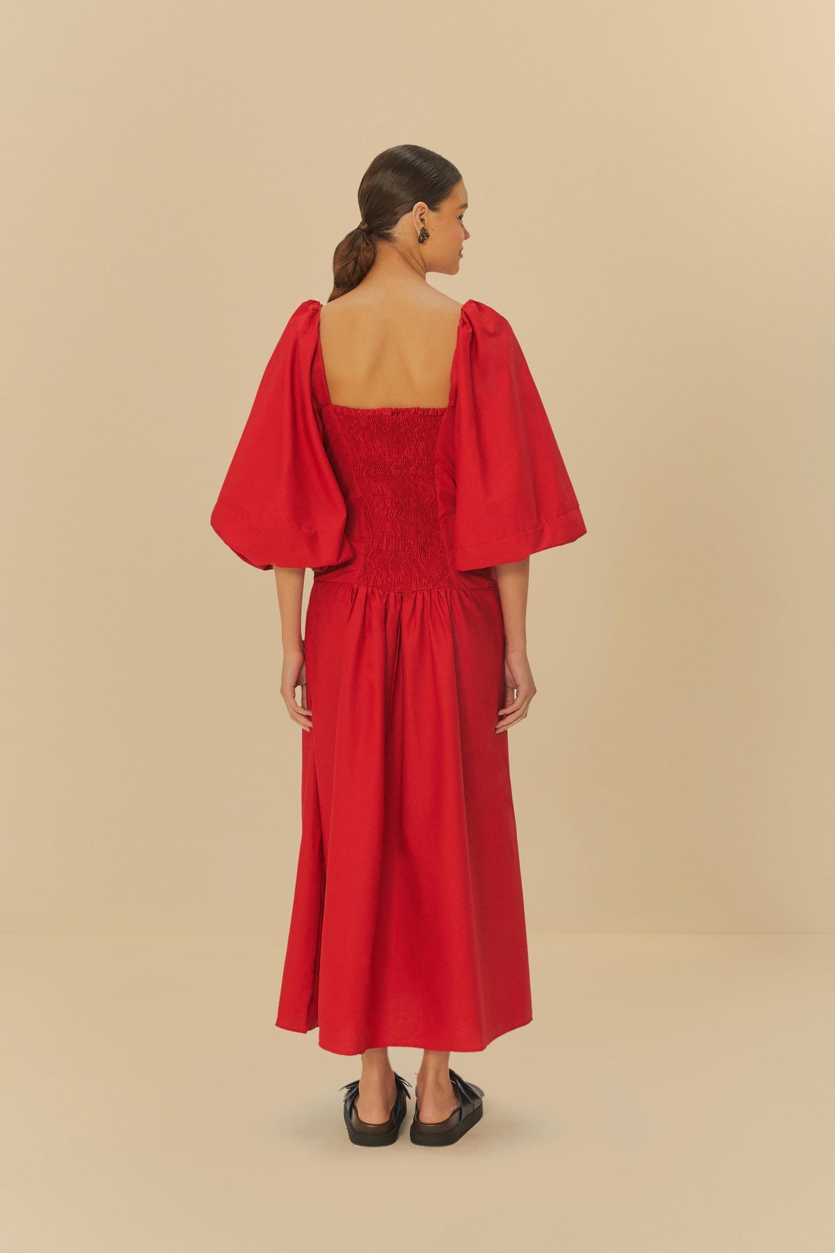 Vestido Cropped Mangas
