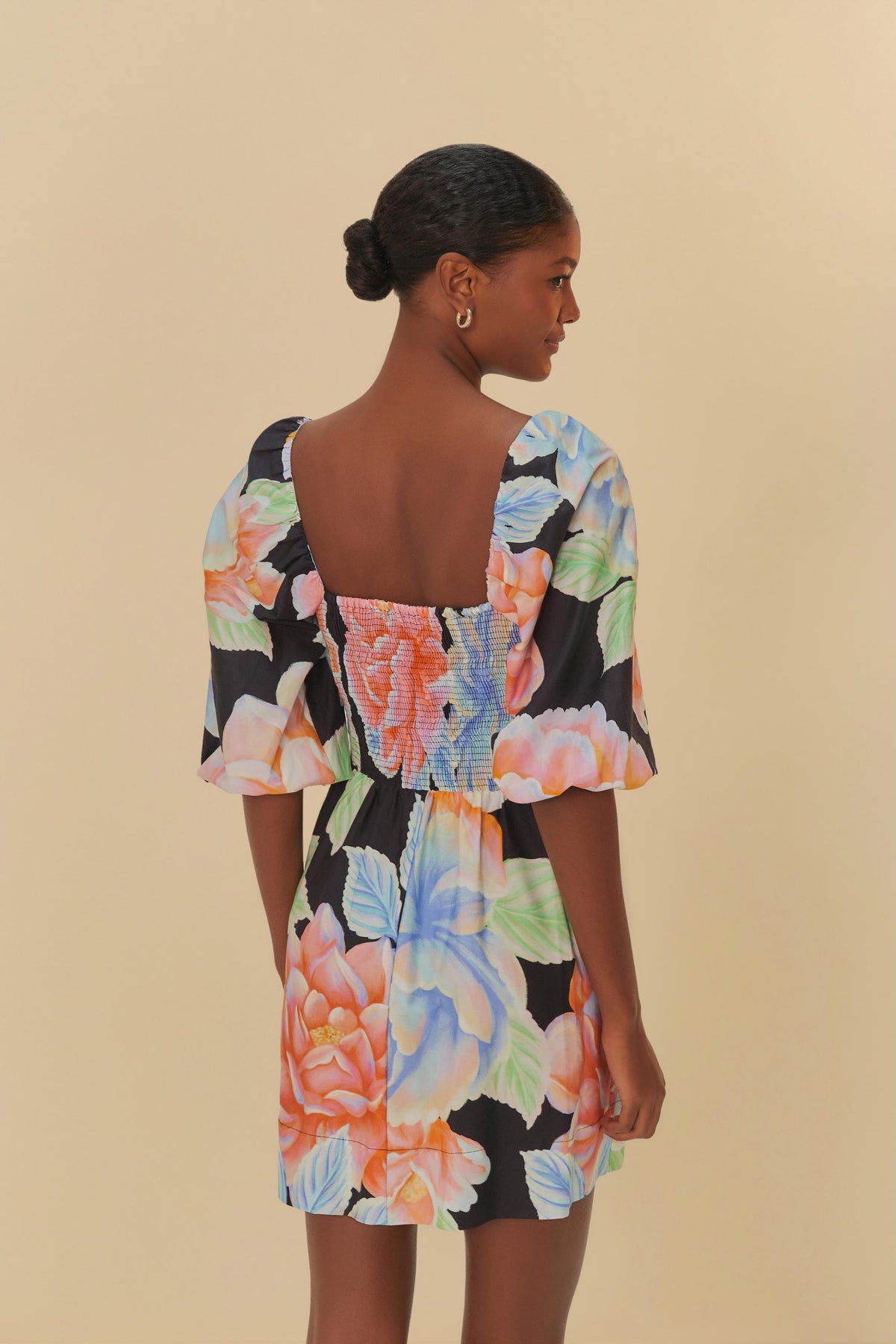 Vestido Curto Floral Sofia