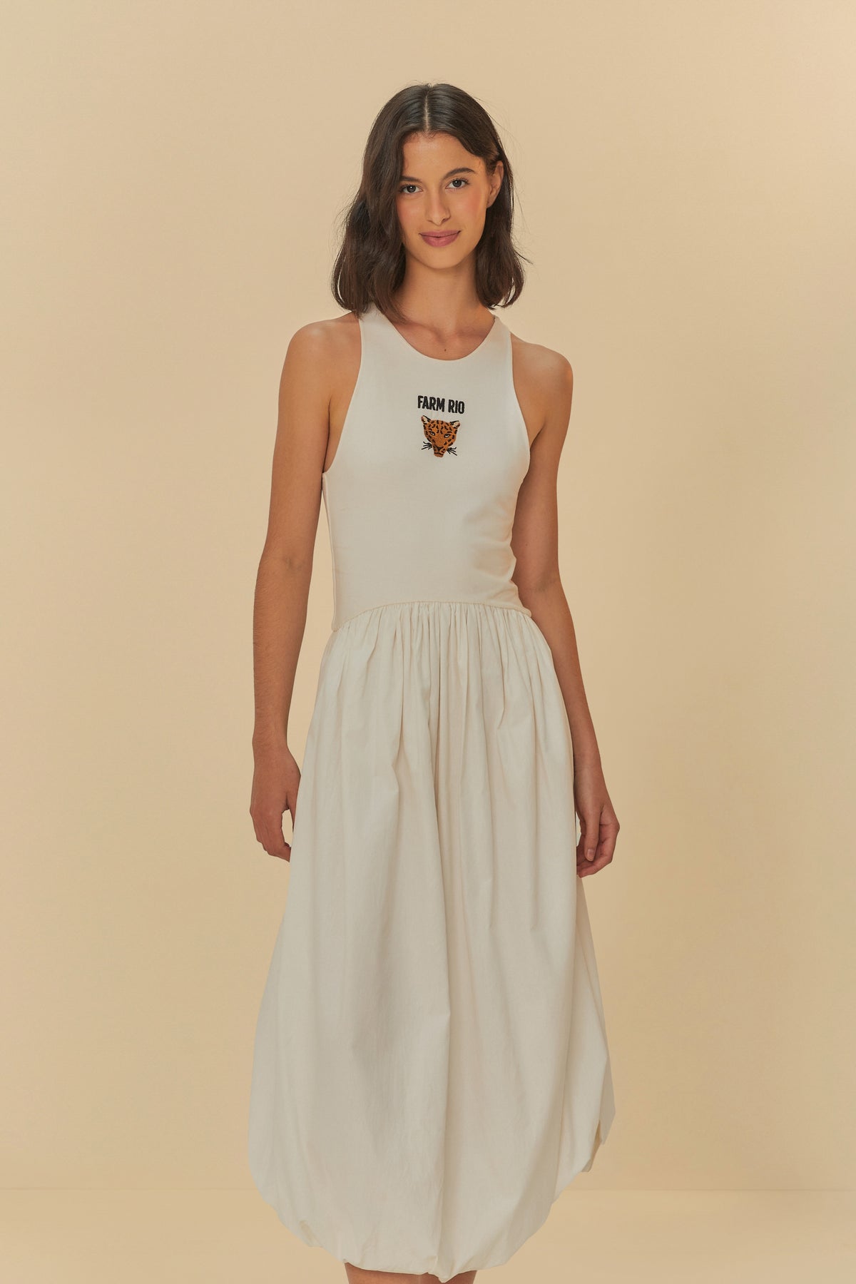 Vestido Balone Bordado Banana
