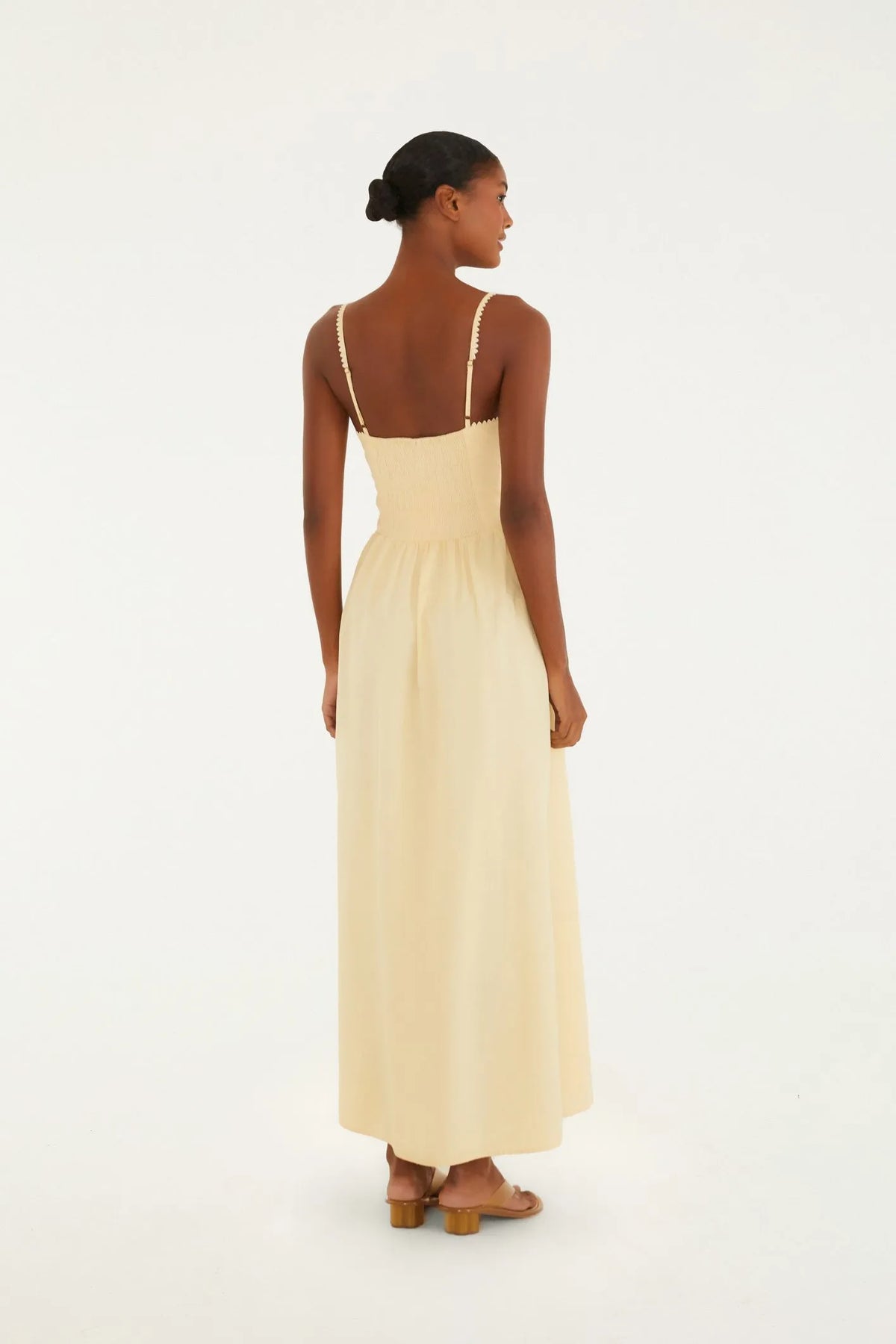 VESTIDO ALCINHAS AMARRACAO FRENTE