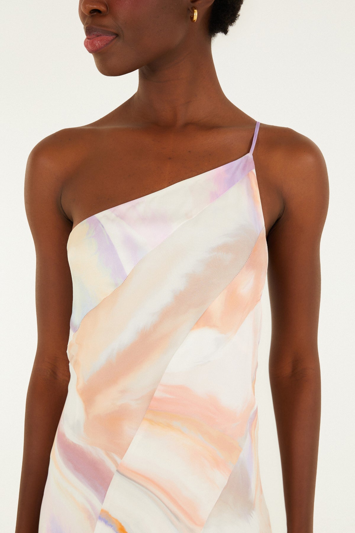 VESTIDO MAXI ONE SHOULDER ESTAMPADO PERLAS