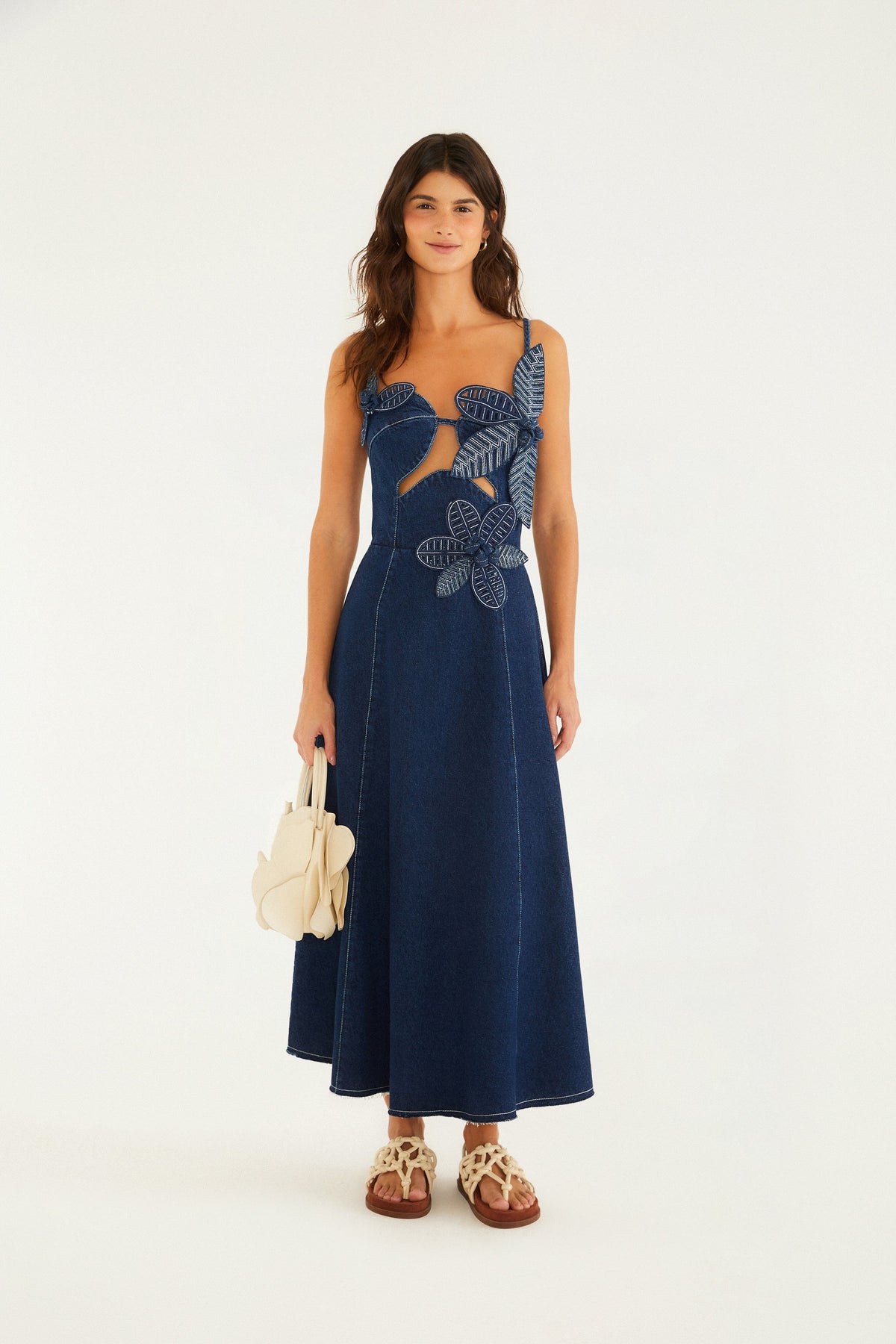 VESTIDO DE JEANS FLOR