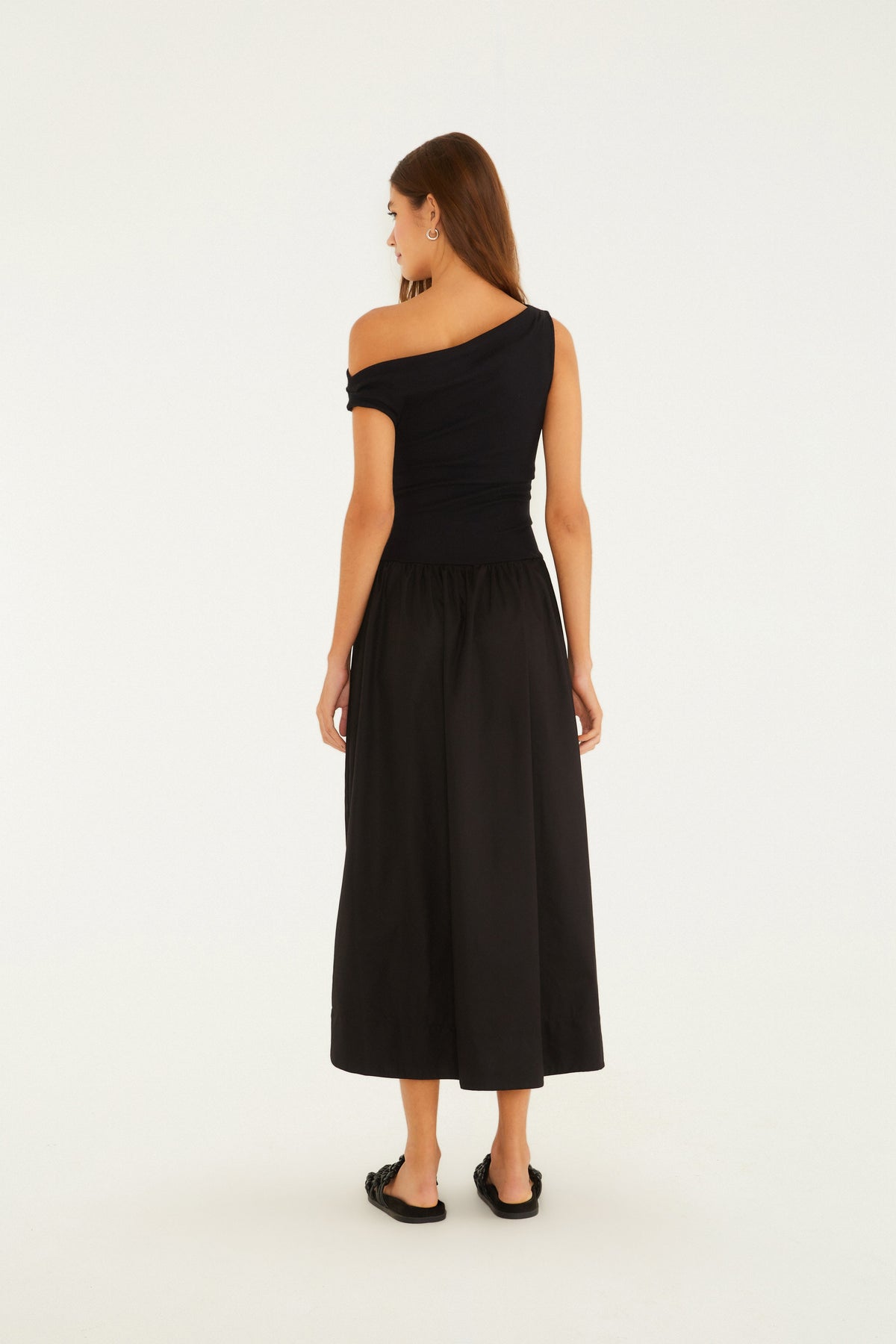 Vestido Cropped Decote Ombro a Ombro