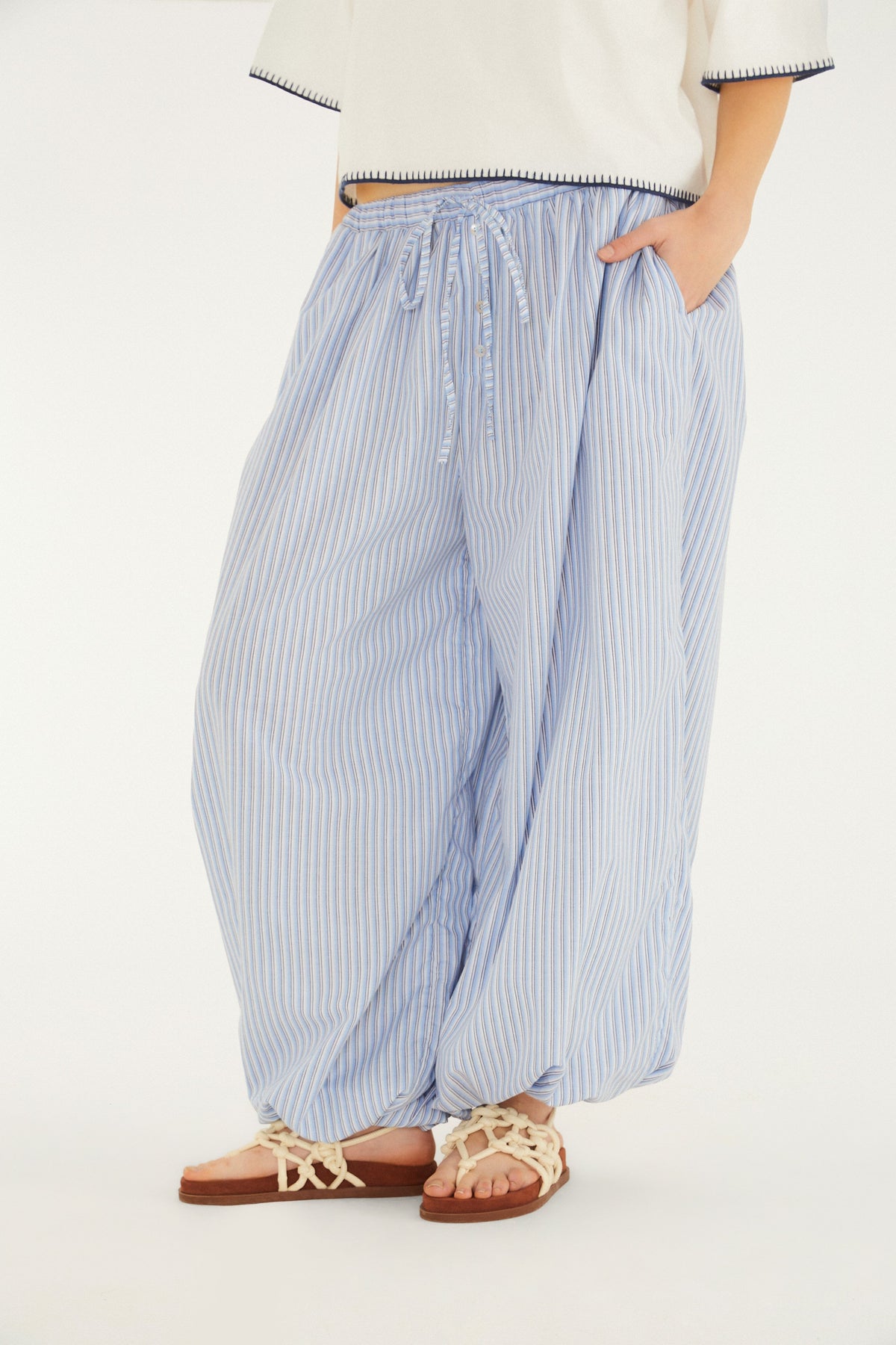 PANTALÓN ALADIM LISTRA AZUL