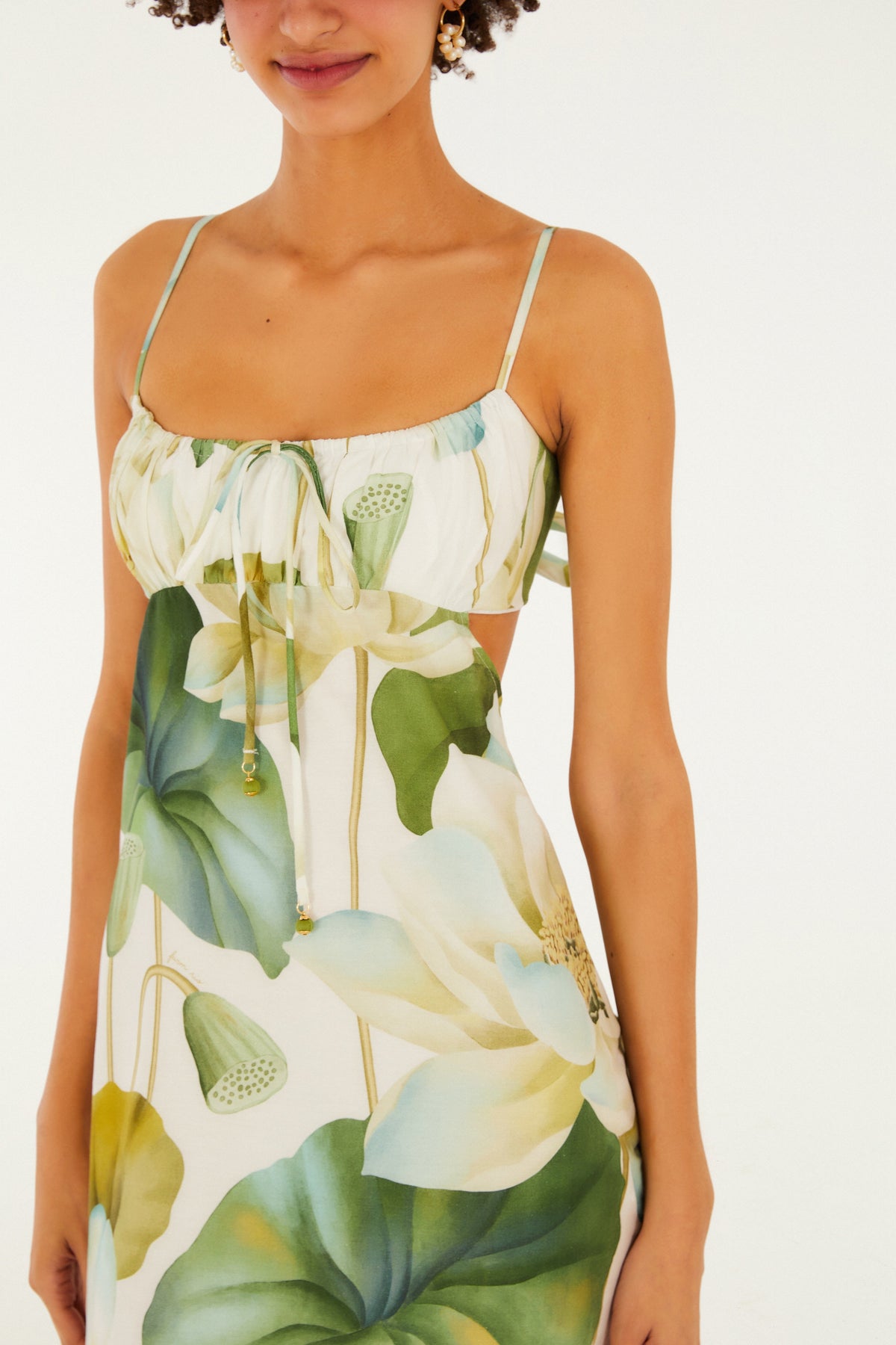 VESTIDO MAXI ESTAMPADO FLOR DE LÓTUS