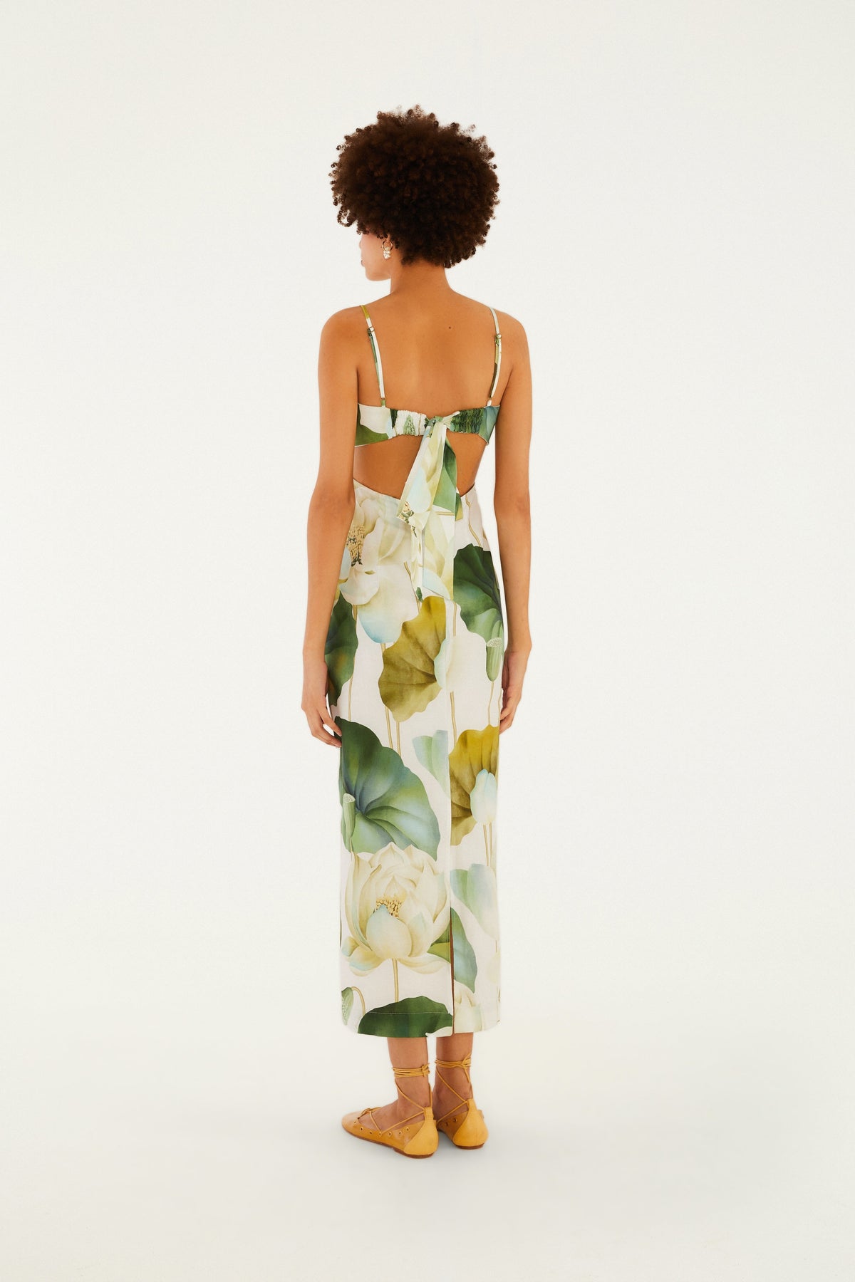 VESTIDO MAXI ESTAMPADO FLOR DE LÓTUS