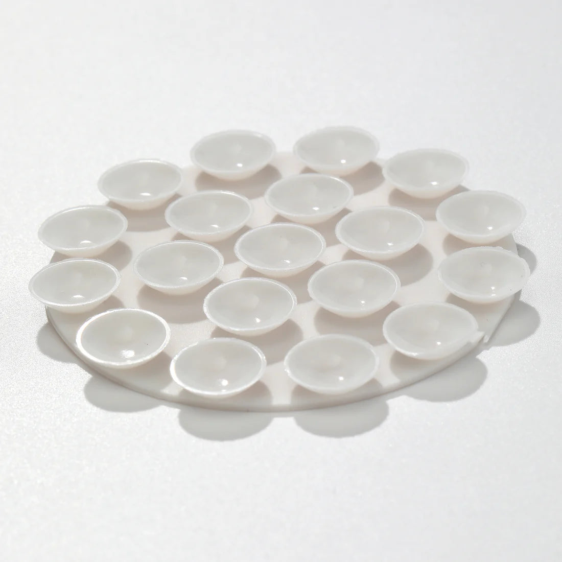 The Roundie White