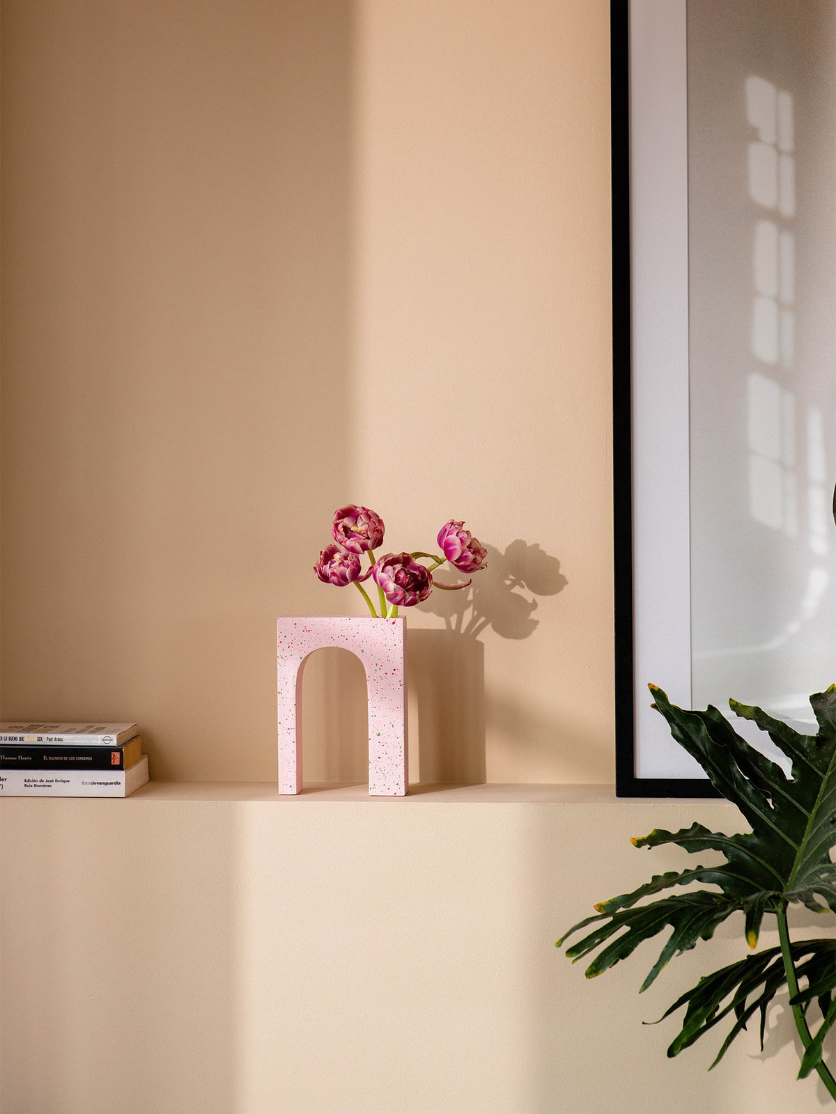 Single Acquedotto Vase - Pink