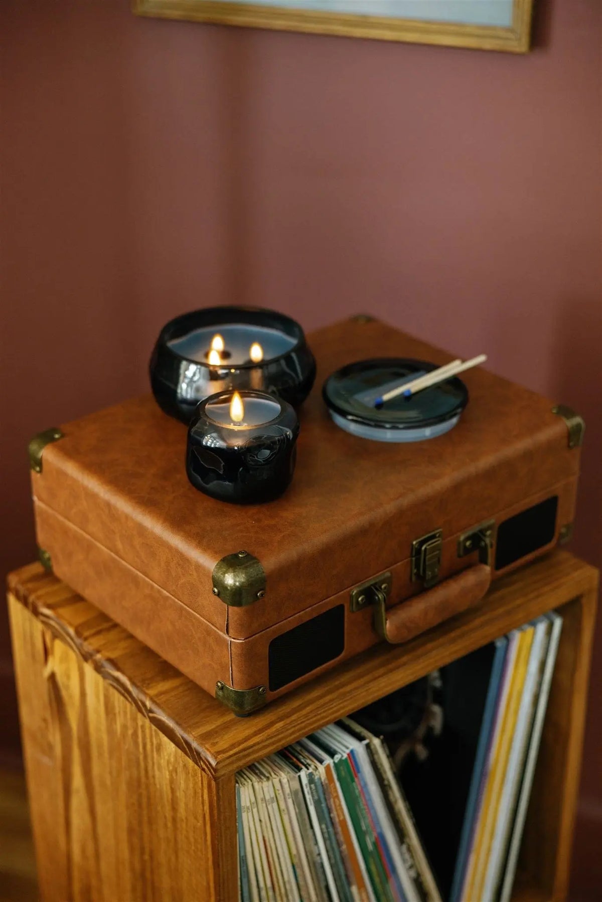 Basalt Navy 10 Oz Organic Shaped Tinted Glass with Lid